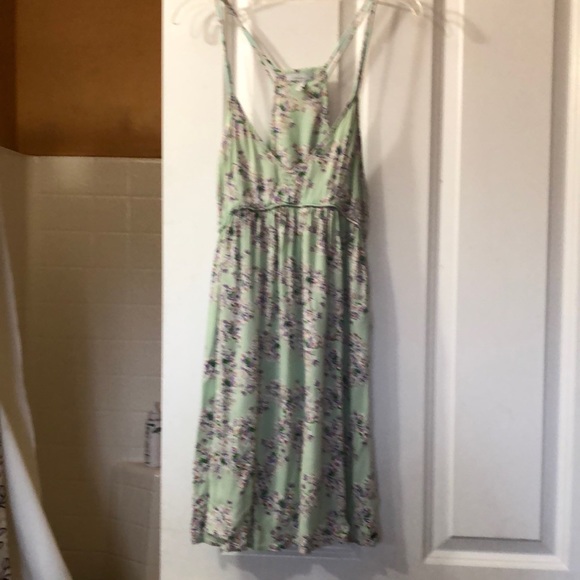O'Neill Dresses & Skirts - Pretty little green sundress by O’Neill, size small